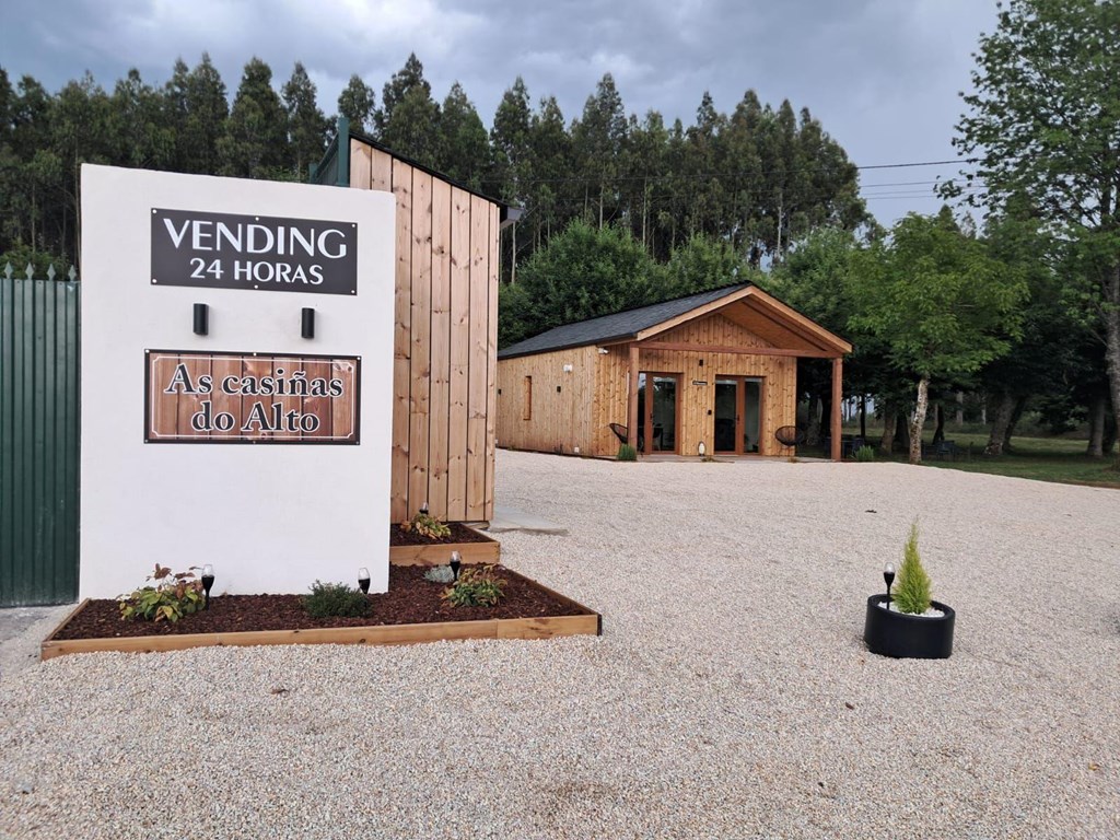 Foto 1 Despierta frente al verde: cabañas con terraza privada en Portomarín